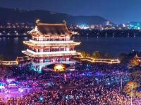 【看图赏诗】杜甫江阁，等得花开花谢