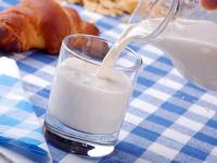 牛奶加热到多少度最好 牛奶加热后为什么会有层皮